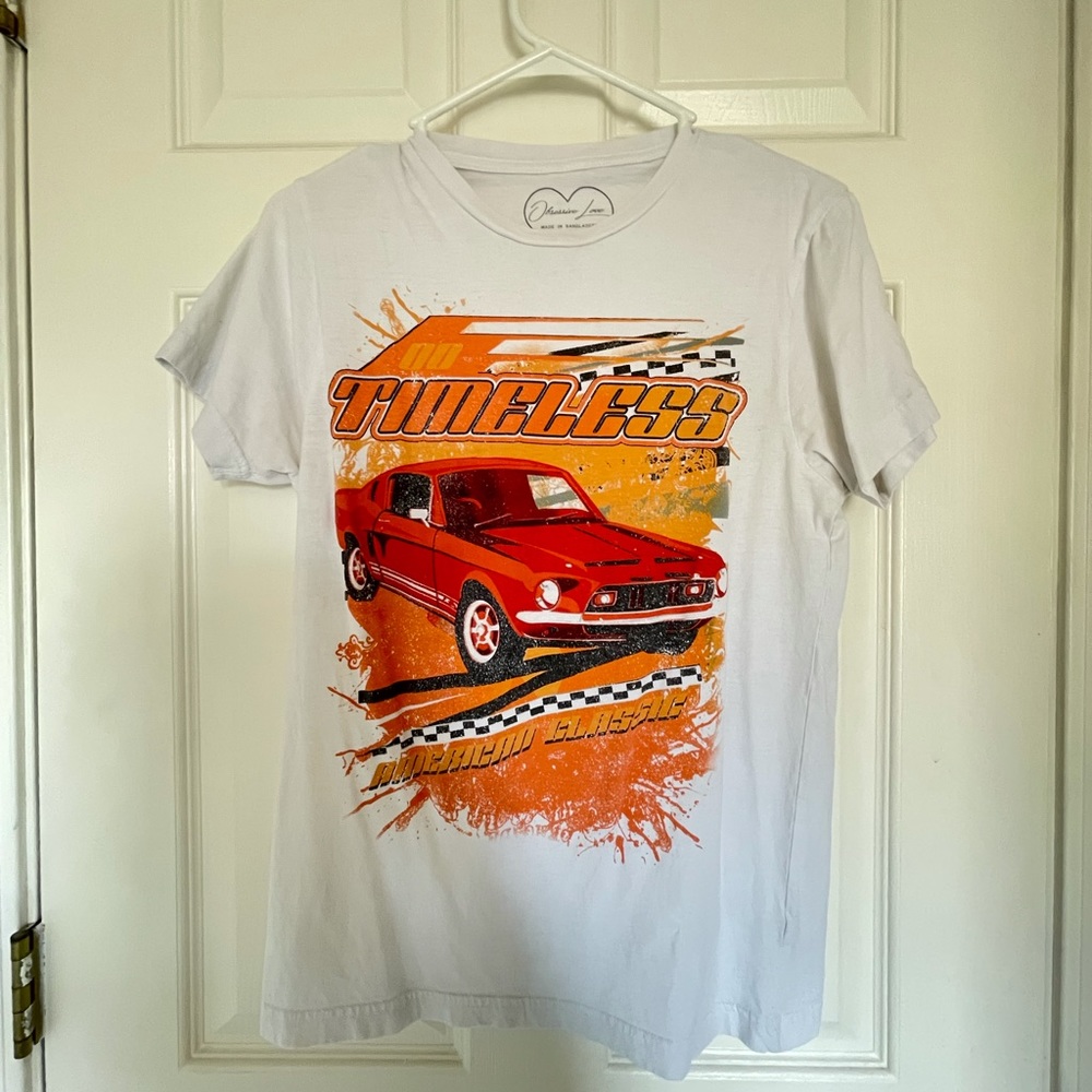 Graphic t-shirt